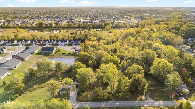 729 N County Road 900 E, Avon, IN 46123