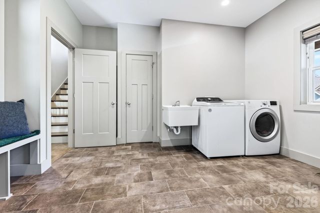 8 W Haven Lane, Arden, NC 28704