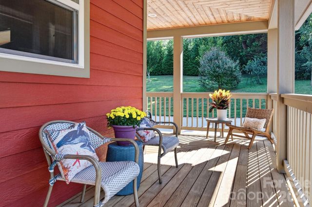 8 W Haven Lane, Arden, NC 28704