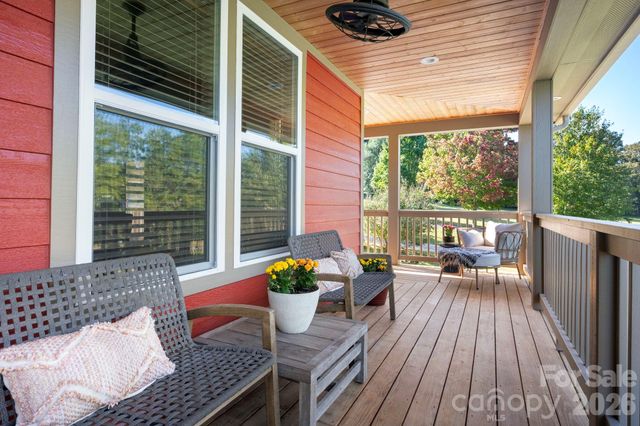 8 W Haven Lane, Arden, NC 28704
