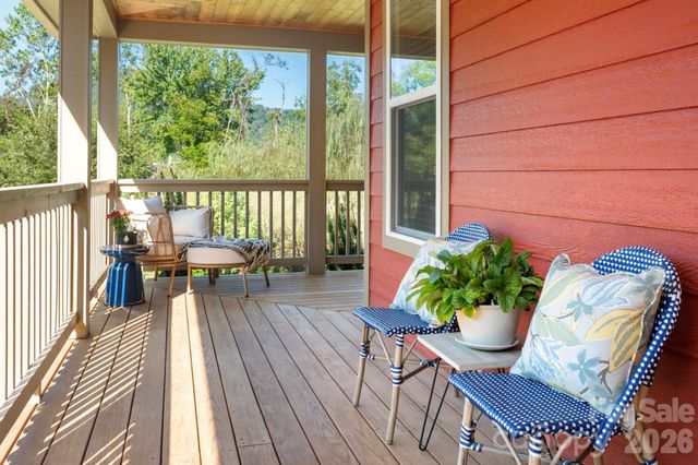 8 W Haven Lane, Arden, NC 28704