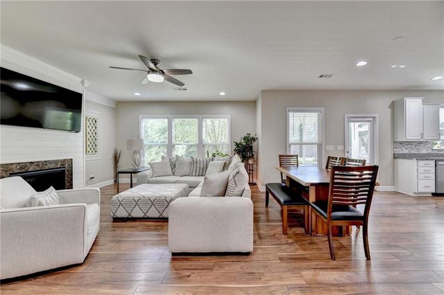 6420 Hickory Branch Drive, Hoschton, GA 30548