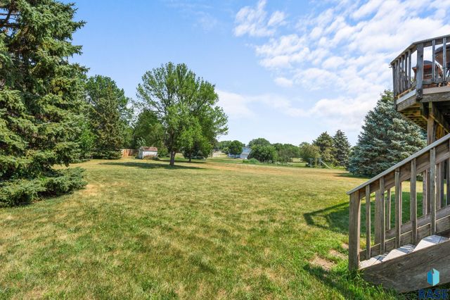 5800 Coughran Ct Court, Sioux Falls, SD 57106