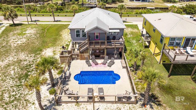 213 W 2nd Avenue, Gulf Shores, AL 36542