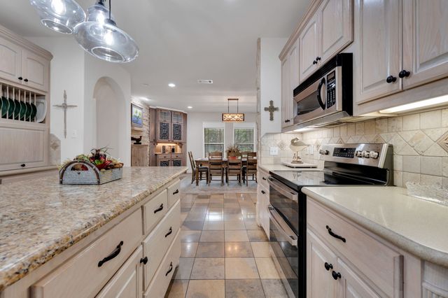 3690 Mockingbird Lane, Midlothian, TX 76065