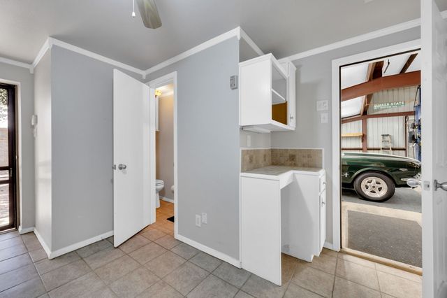 3690 Mockingbird Lane, Midlothian, TX 76065