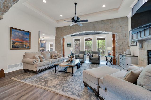 3690 Mockingbird Lane, Midlothian, TX 76065