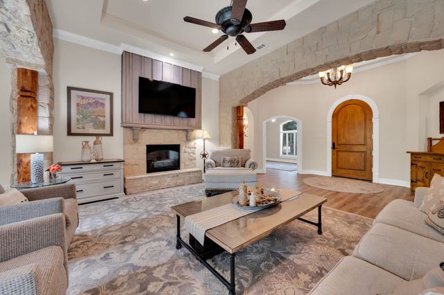 3690 Mockingbird Lane, Midlothian, TX 76065