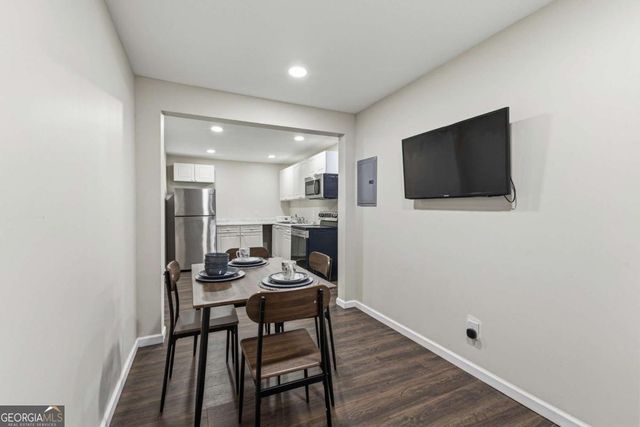 2275 Rolling Trail, Lithonia, GA 30058