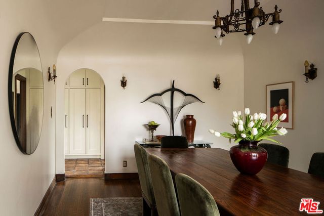 4918 Angeles Vista Boulevard, View Park, CA 90043