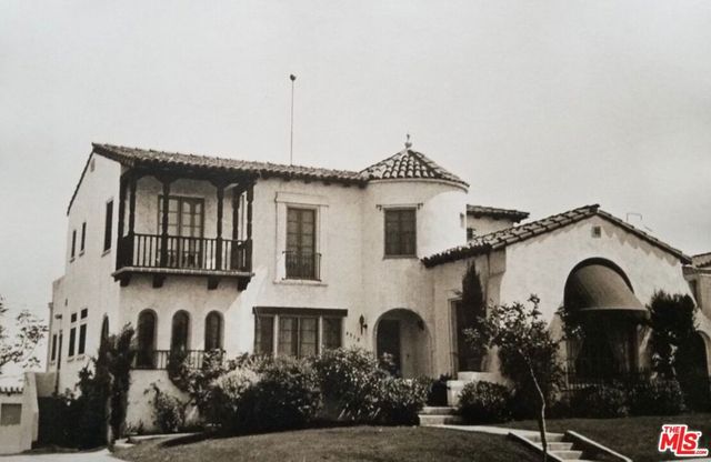 4918 Angeles Vista Boulevard, View Park, CA 90043