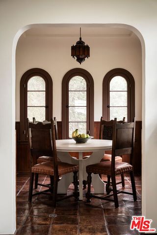 4918 Angeles Vista Boulevard, View Park, CA 90043