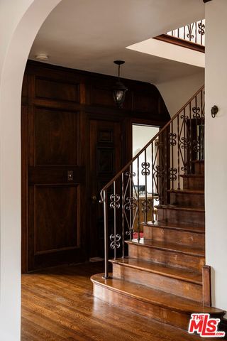 4918 Angeles Vista Boulevard, View Park, CA 90043