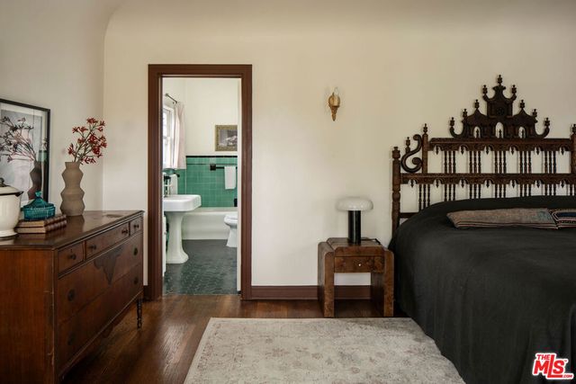 4918 Angeles Vista Boulevard, View Park, CA 90043