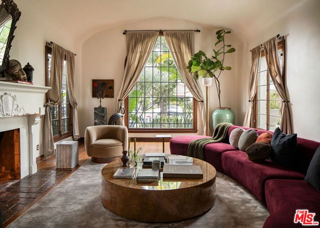 4918 Angeles Vista Boulevard, View Park, CA 90043