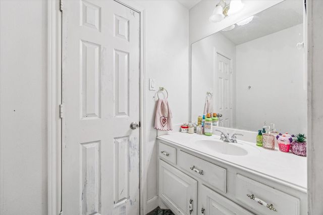 4206 Wiley Road, Houston, TX 77093