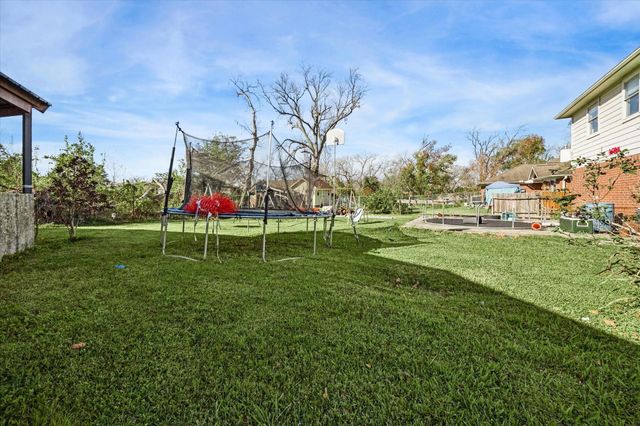 4206 Wiley Road, Houston, TX 77093