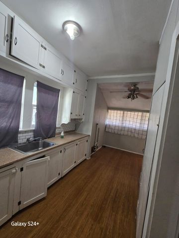 1413 S ONG Street, Amarillo, TX 79102