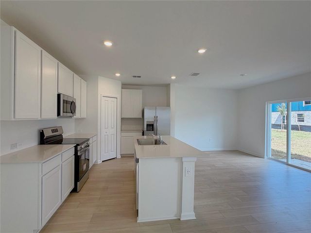 6429 DOMIZIO DRIVE, Winter Haven, FL 33884