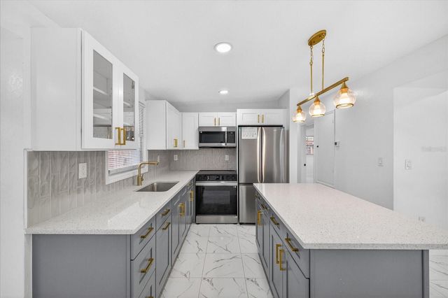 2152 BARCELONA DRIVE, Clearwater, FL 33764