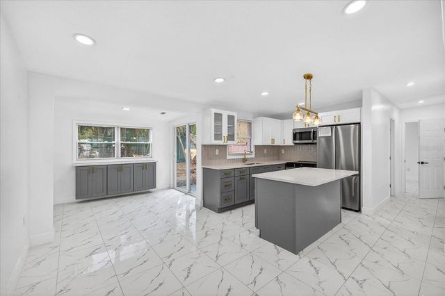 2152 BARCELONA DRIVE, Clearwater, FL 33764