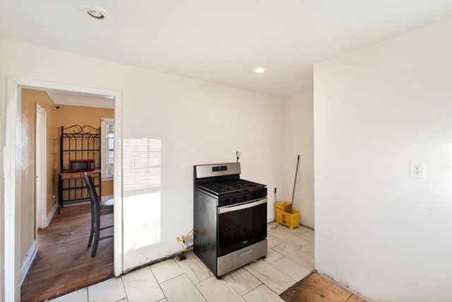14161 Sussex Street, Detroit, MI 48227