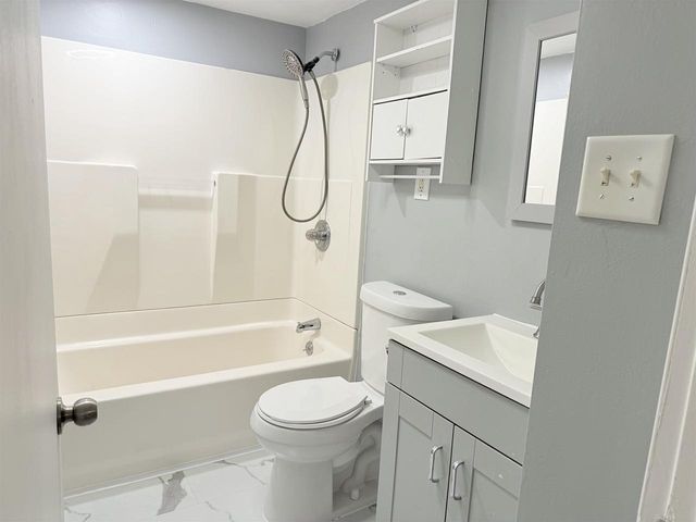 1336 E PAULINE STREET, Appleton, WI 54911