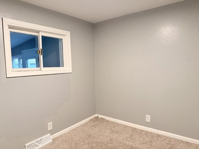 1336 E PAULINE STREET, Appleton, WI 54911