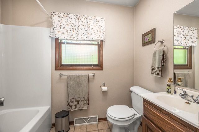 N92W25490 Blue Heron DRIVE, Lisbon, WI 53089