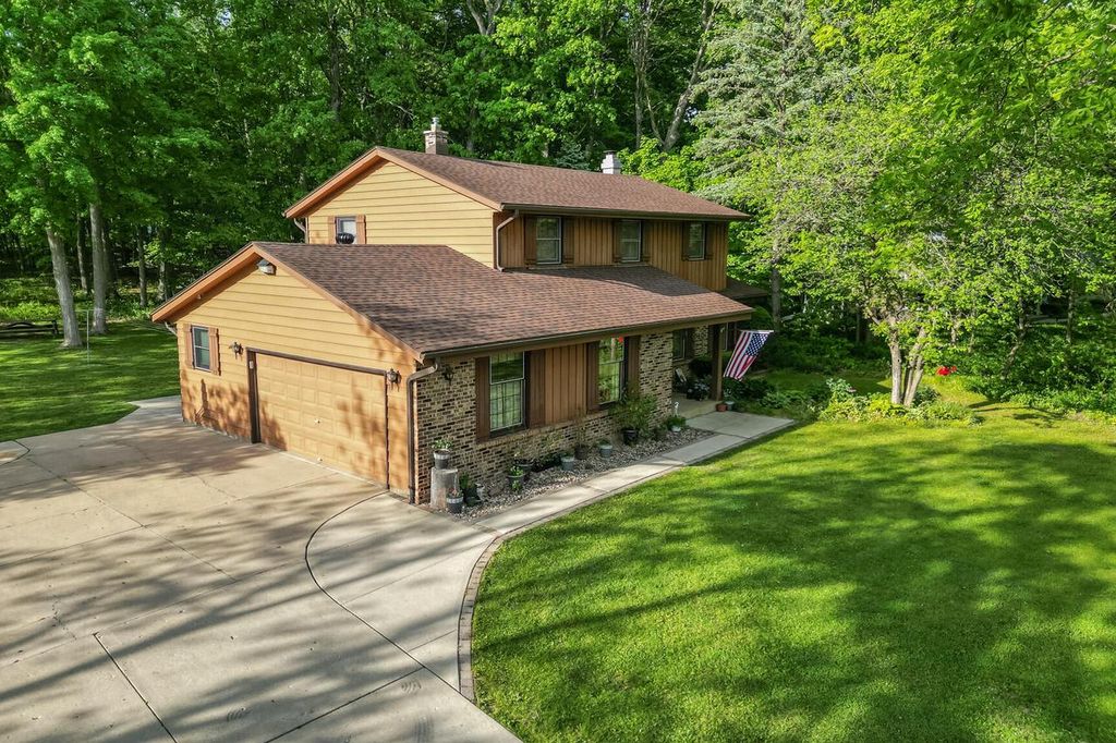 N92W25490 Blue Heron DRIVE, Lisbon, WI 53089