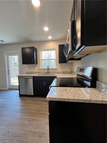 3550 Old Linwood Road, Lexington, NC 27292