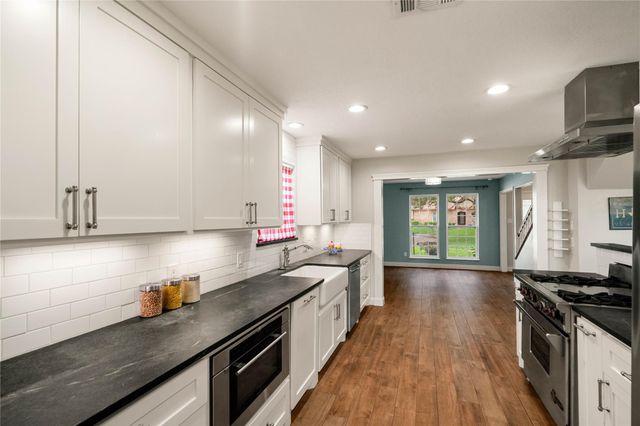 18003 Ravenfield Drive, Houston, TX 77084