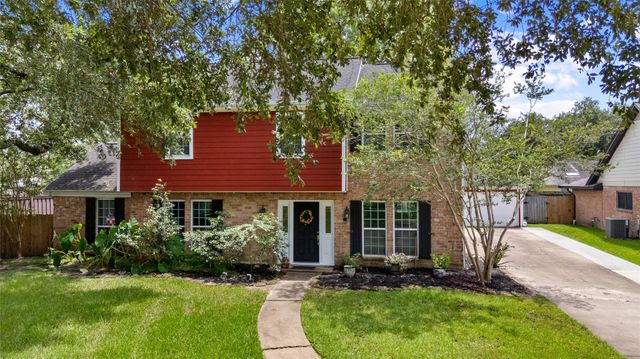 18003 Ravenfield Drive, Houston, TX 77084