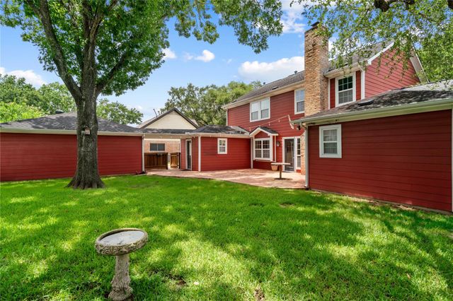 18003 Ravenfield Drive, Houston, TX 77084