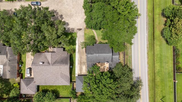 18003 Ravenfield Drive, Houston, TX 77084