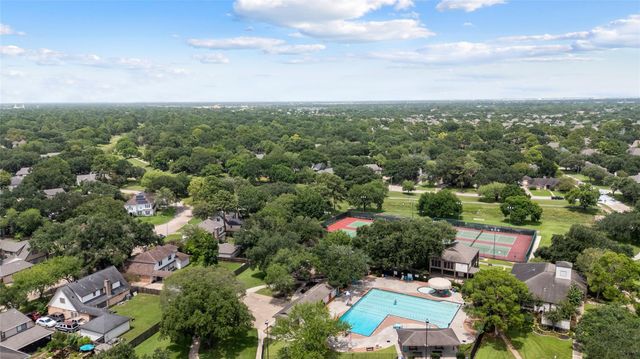 18003 Ravenfield Drive, Houston, TX 77084