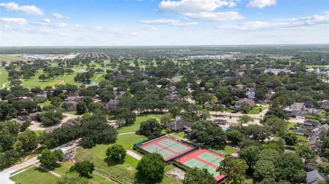 18003 Ravenfield Drive, Houston, TX 77084