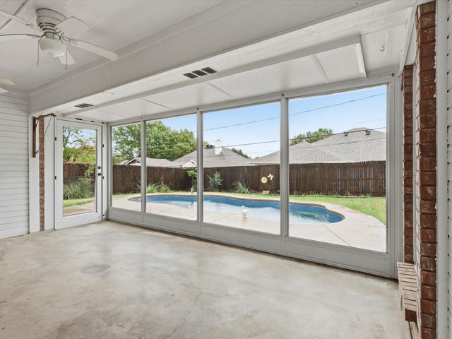 804 Auburndale Drive, Mansfield, TX 76063