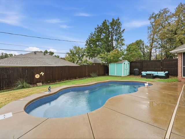 804 Auburndale Drive, Mansfield, TX 76063