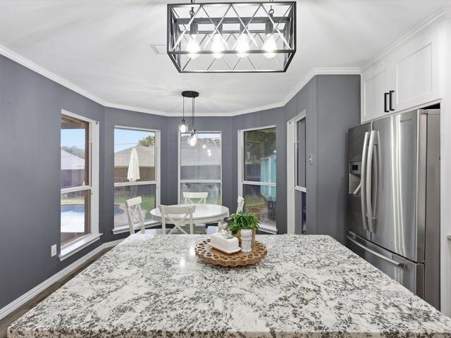 804 Auburndale Drive, Mansfield, TX 76063