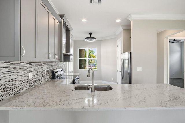 9214 SW Michele Way, Port St Lucie, FL 34987