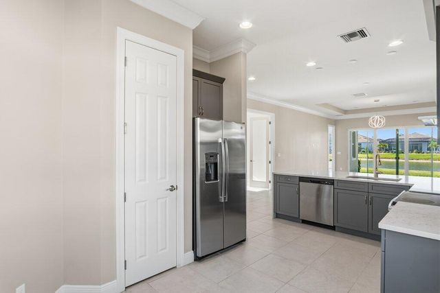 9214 SW Michele Way, Port St Lucie, FL 34987