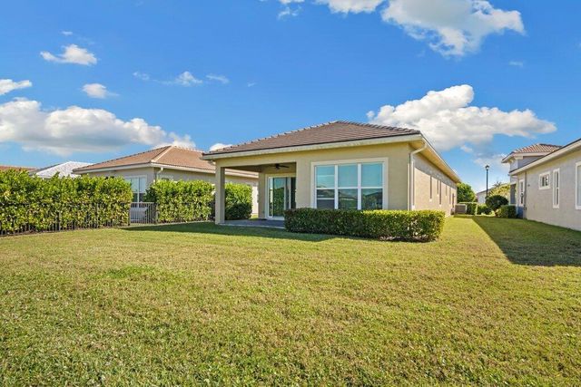 9214 SW Michele Way, Port St Lucie, FL 34987