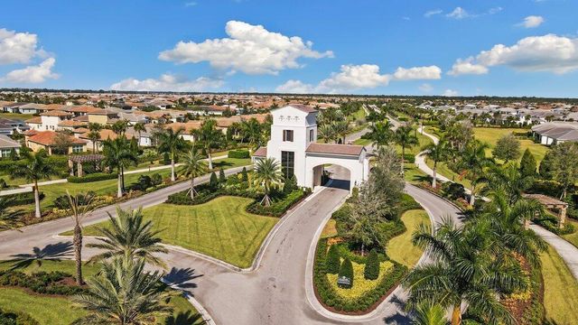 9214 SW Michele Way, Port St Lucie, FL 34987