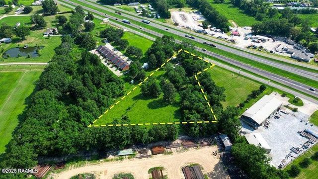 4911 NW Evangeline Thruway, Carencro, LA 70520