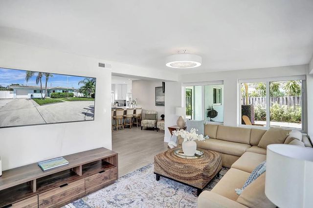 604 NE 25th Avenue, Pompano Beach, FL 33062