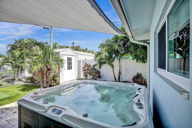 604 NE 25th Avenue, Pompano Beach, FL 33062