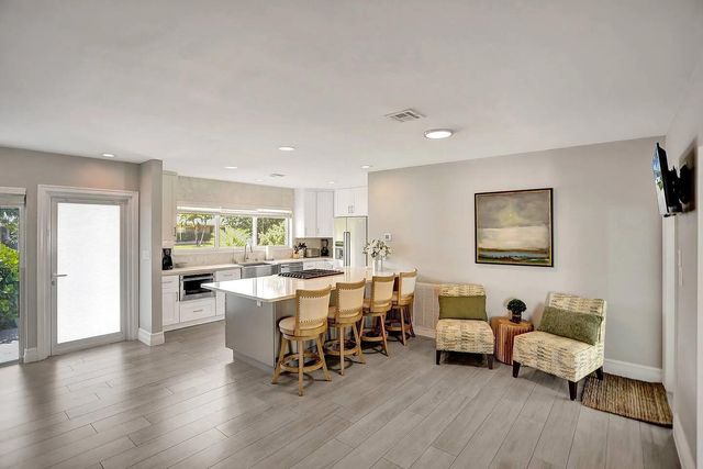 604 NE 25th Avenue, Pompano Beach, FL 33062