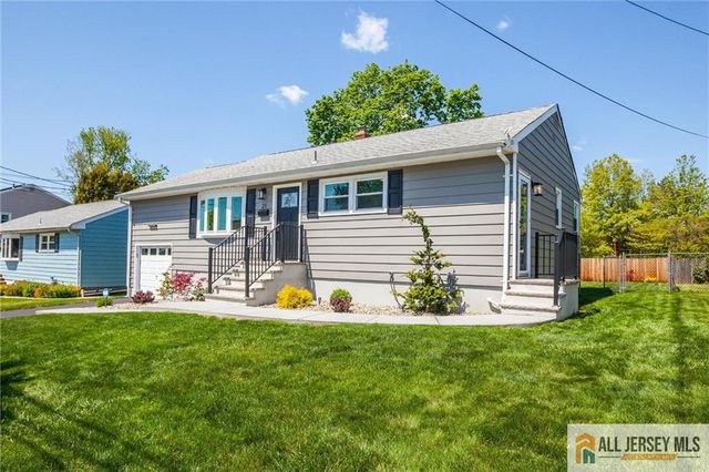 21 Monroe Avenue, Carteret, NJ 07008