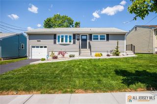 21 Monroe Avenue, Carteret, NJ 07008